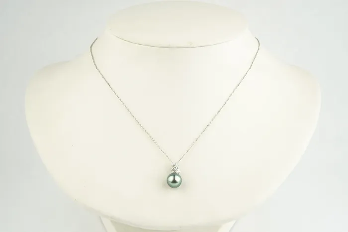 Kamoka Pearl Necklaces Silvery Blue Tahitian Pearl Diamond Asteria Pendant or Necklace on 14K White Gold
