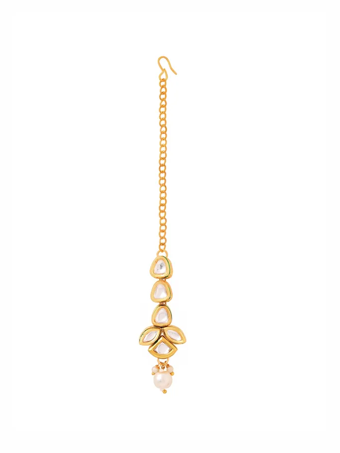 Yellow Chimes Rings Yellow Chimes Maangtikka for Women Gold Toned Kundan Studded Floral Designed White Beads Drop Maangtikka for Women and Girls Yellow Chimes Rings Yellow Chimes Maangtikka for Women Gold Toned Kundan Studded Floral Designed White Beads Drop Maangtikka for Women and Girls