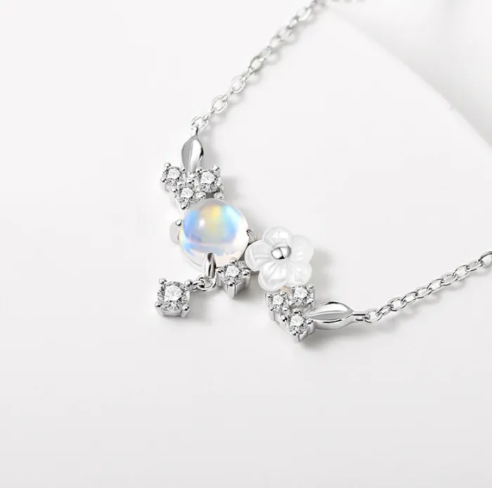 Earrings Sorasol Moonstone Flower