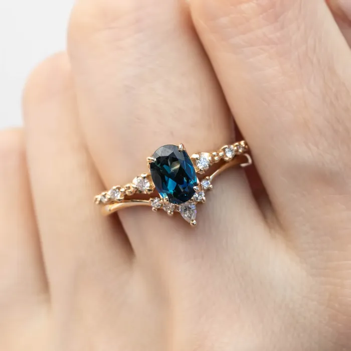 Envero Jewelry Rings Wisteria Setting Oval cut Envero Jewelry Rings Wisteria Setting Oval cut