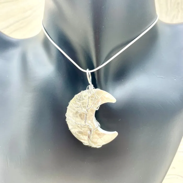 Necklaces Nature Designs Mother Of Pearl Shell Moon Pendant Without Chain