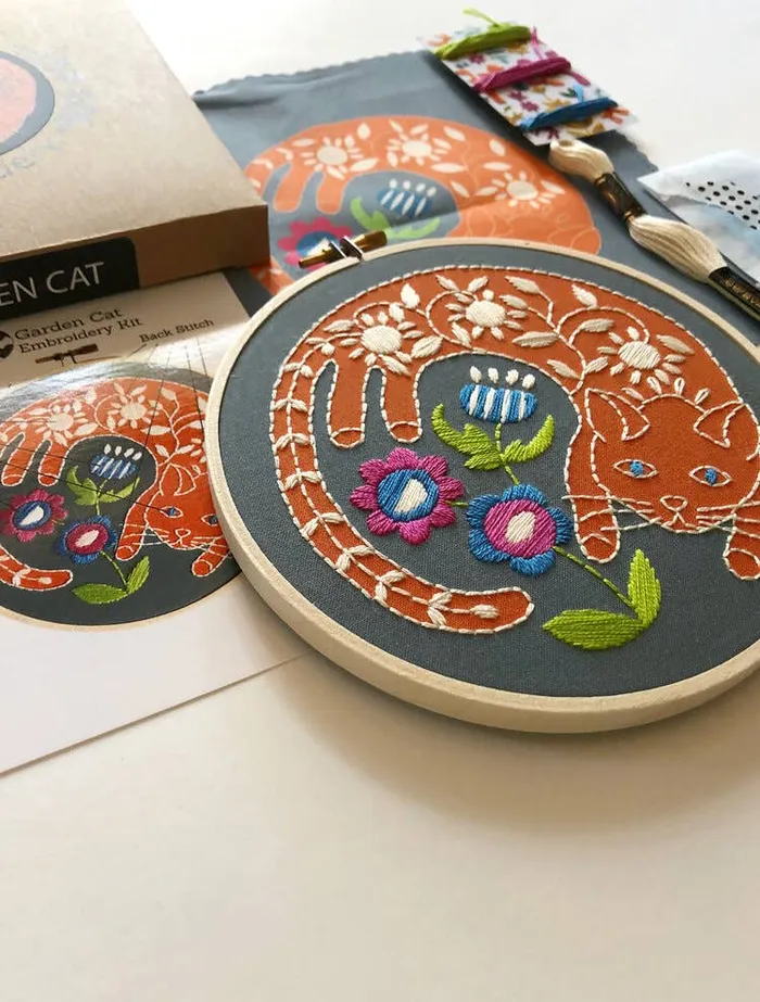 Necklaces Rikrack Garden Cat Embroidery Kit