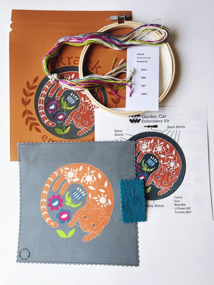 Necklaces Rikrack Garden Cat Embroidery Kit