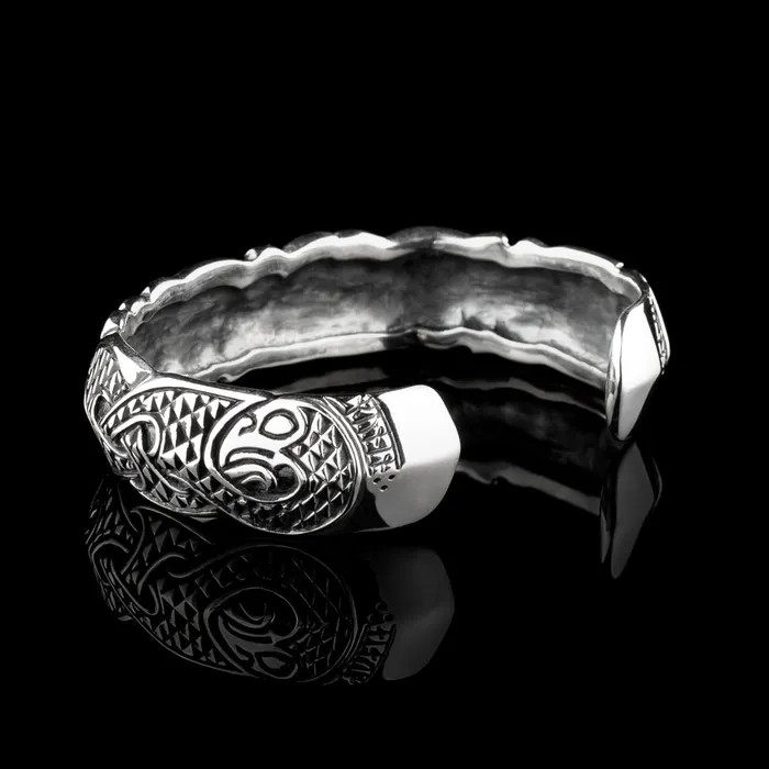 Northan Viking Silver Necklaces Viking Raven Armring with Runes