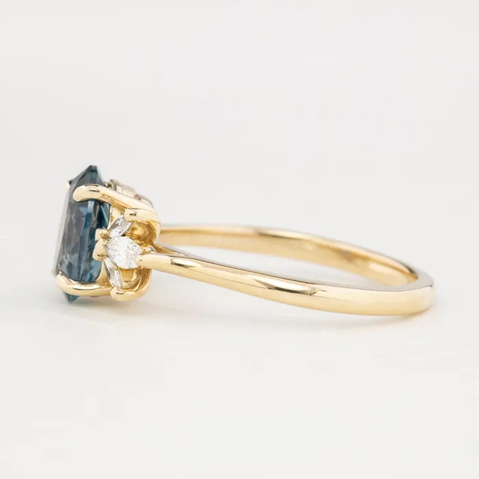 Nova SettingOval cut Envero Jewelry Rings Nova SettingOval cut Envero Jewelry Rings