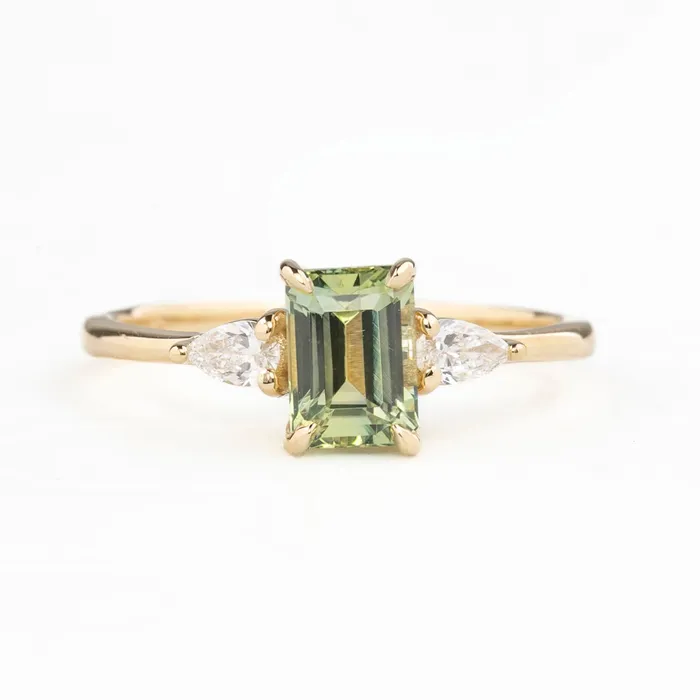 Olivia Ring 139ct Light Green Montana Sapphire 14k Yellow Gold One of a kind Envero Jewelry Rings Olivia Ring 139ct Light Green Montana Sapphire 14k Yellow Gold One of a kind Envero Jewelry Rings
