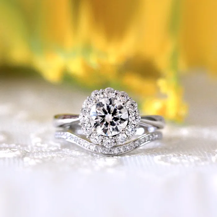 Shineofdiamond Round Cut Halo Floral Bridal Set Ring in Sterling Silver Rings