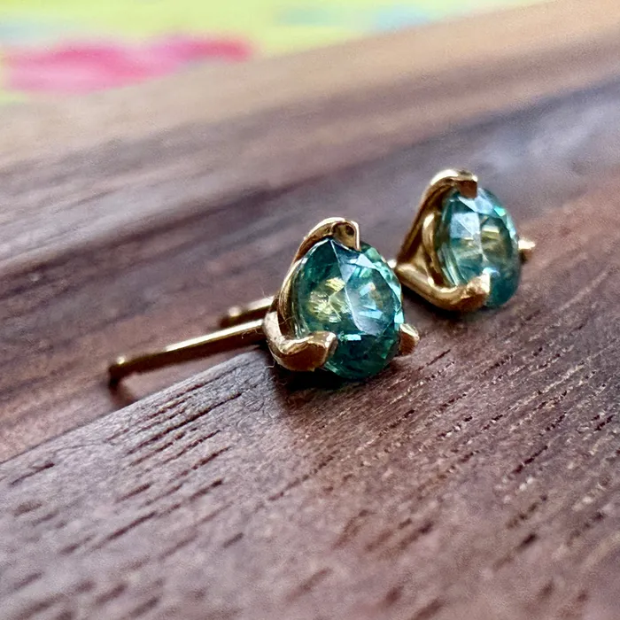 Teal Blue Zircon Studs Petite Baleine Rings Teal Blue Zircon Studs Petite Baleine Rings