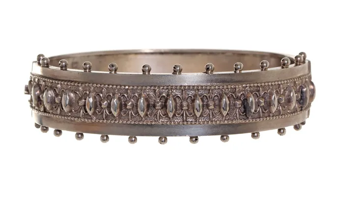 Bracelets Bell Bird Antiques English Sterling Narrow 3dimensional Bangle