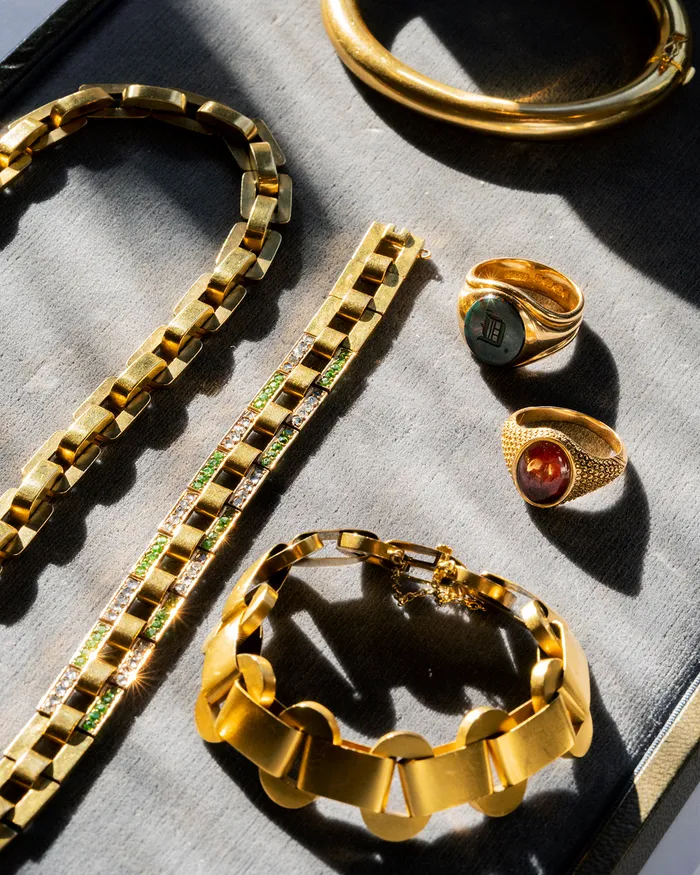 Bracelets Bell Bird Antiques Turnofthecentury gold bracelet with demantoid garnets
