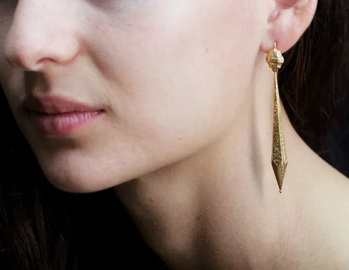 Georgian Era Torpedo Gold Earrings Bell Bird Antiques Earrings