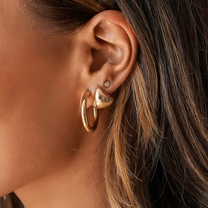 NicoleHD Jewelry 14k Gold 4mm Light Weight Hoop Earring With A Post Earrings